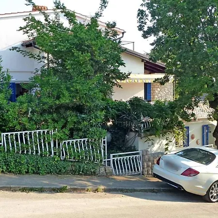 Apartment With A Parking Space Njivice, Krk - 21767
